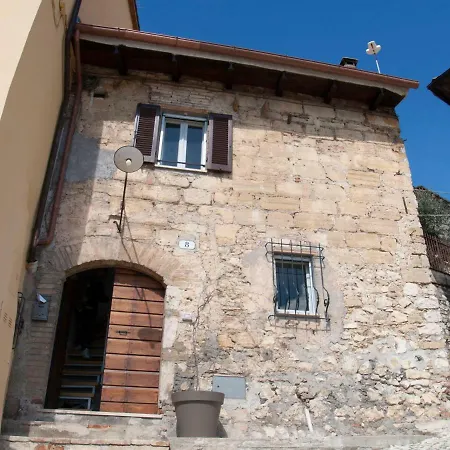 La Casa Dell'ape * Amelia